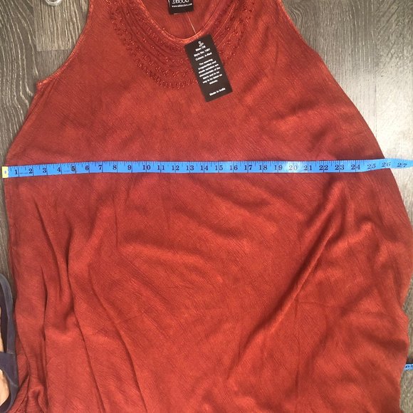 2/$25👗 Fun flowy dress - Picture 4 of 4